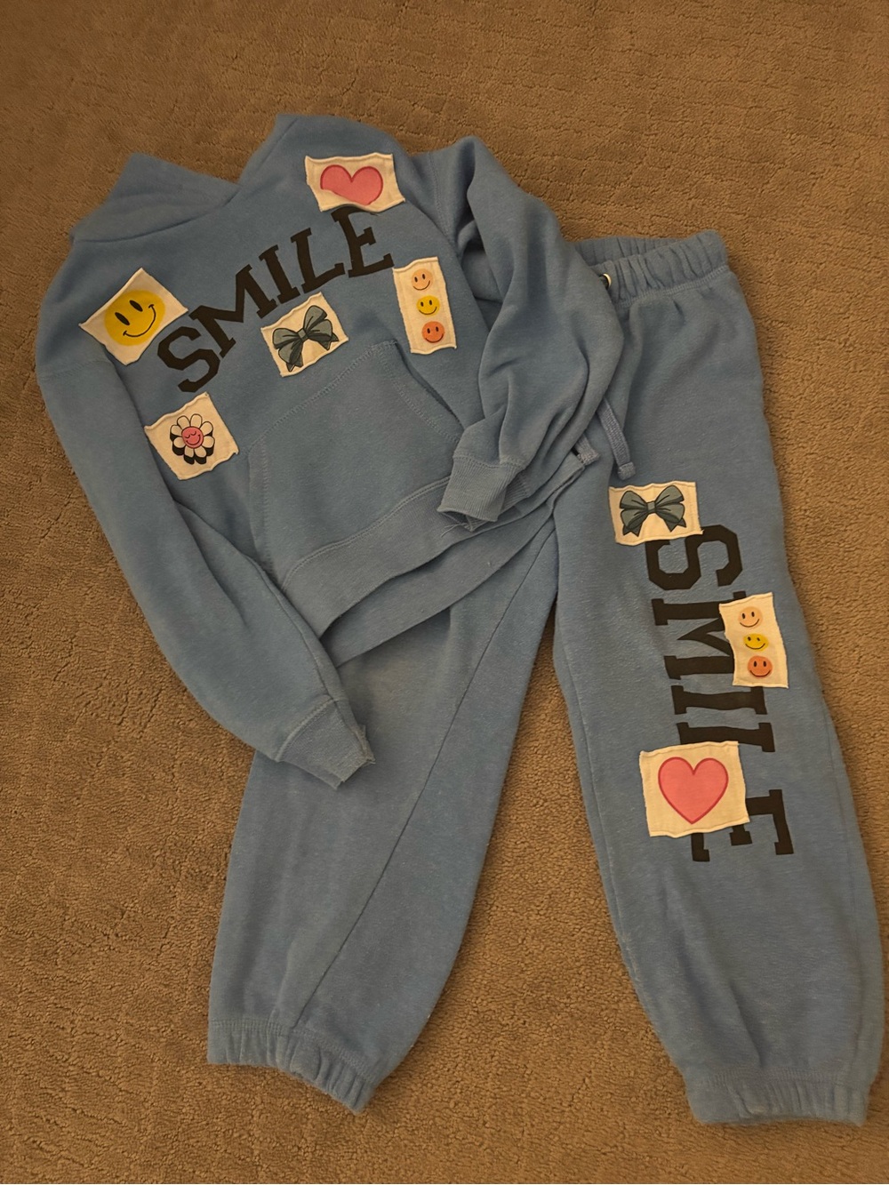 Lucy Light Blue Sweatshirt & Joggers Set with Patch Details